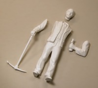 Ein vierteiliger Figurenbausatz: Körper mit Beinen, Arme und Kopf.