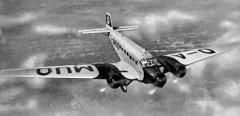 Junkers Ju 52/3m im Flug von oben. Link: Großbild.