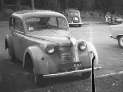 Opel Olympia 1938, Foto von schräg rechts vorne.
