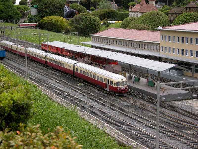 Ein TEE (Trans Europ Express) im Schweizer Swissminiatur.