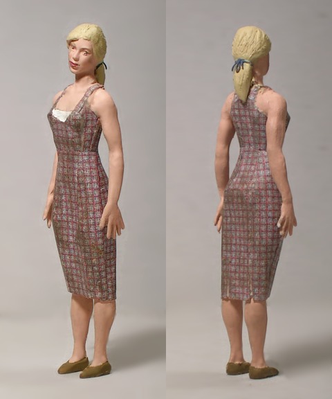 Die Figur einer jungen Frau im karierten Kleid, zwei Blickwinkel, fast fertig.