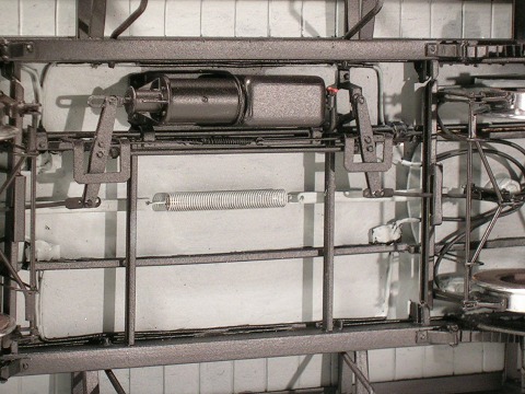 Modellfoto: Ausschnitt der Bremsanlage eines gedeckten Güterwagens.